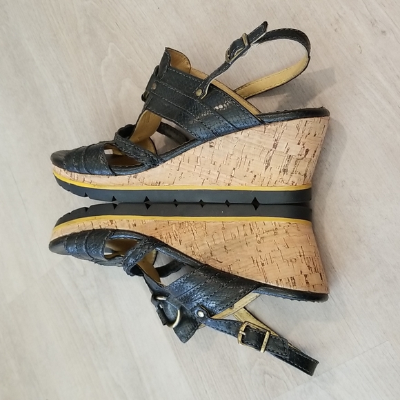 EUC Bussola Marseille T Wedge Snake Coal - Picture 8 of 12